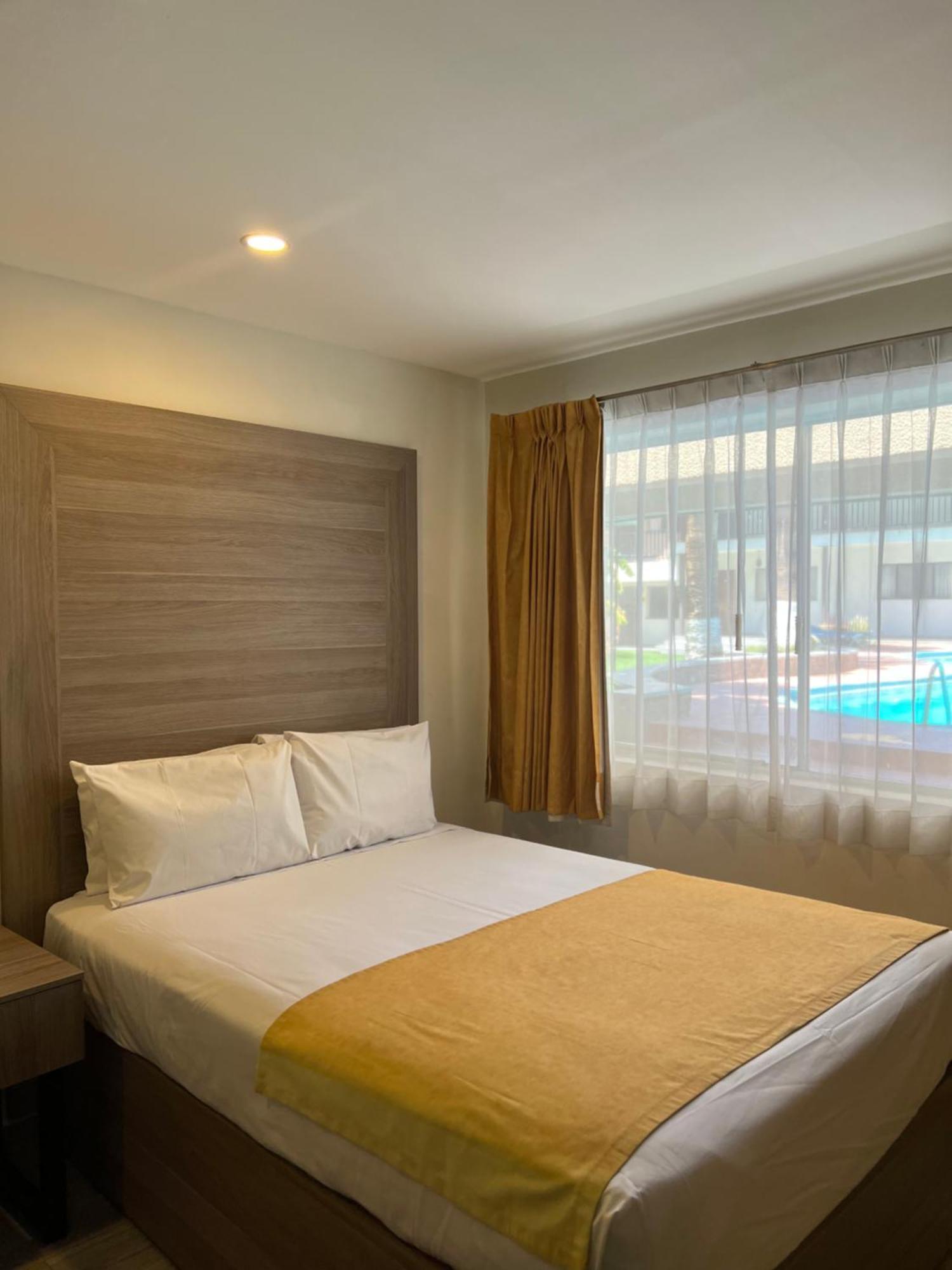 Hotel Bugambilia エルモシヨ エクステリア 写真